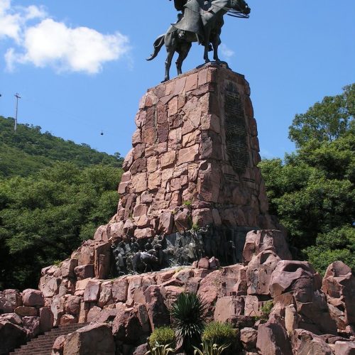 MONUMENTO GUEMES